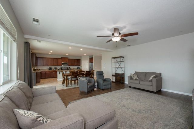 7407 E Vassar Avenue, Fresno, CA 93737