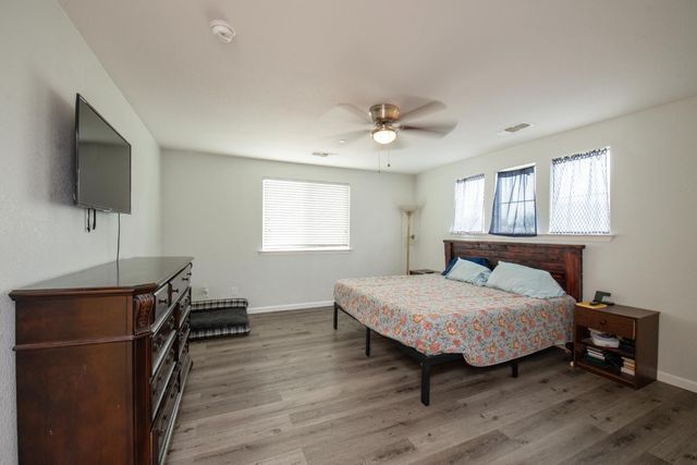 7407 E Vassar Avenue, Fresno, CA 93737