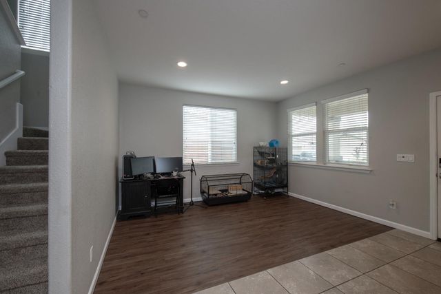 7407 E Vassar Avenue, Fresno, CA 93737