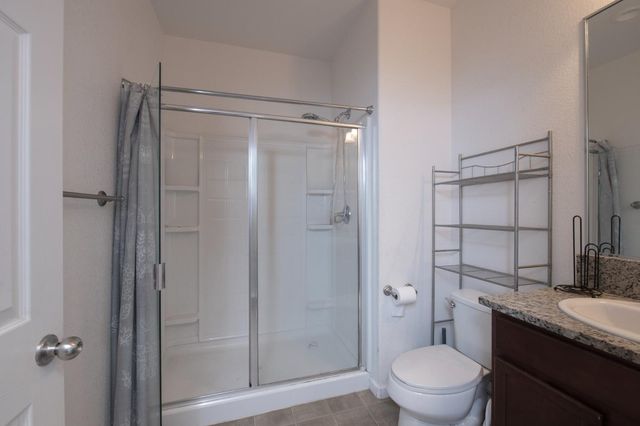 7407 E Vassar Avenue, Fresno, CA 93737