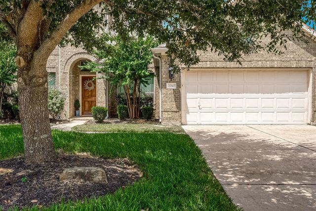 7710 Eastwood Lake Lane, Richmond, TX 77407