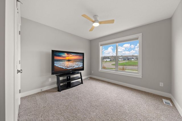 271 Eagle Ridge Drive, Roberts, WI 54023