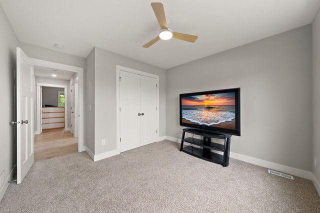 271 Eagle Ridge Drive, Roberts, WI 54023