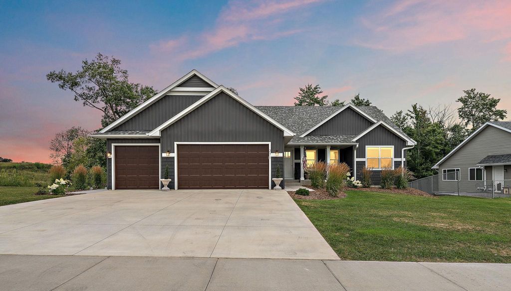 271 Eagle Ridge Drive, Roberts, WI 54023