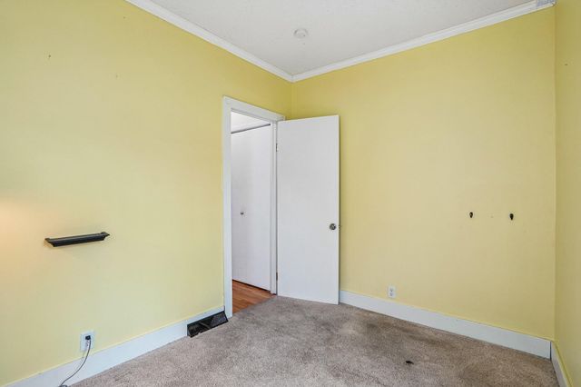 1694 Ivy Avenue E, Saint Paul, MN 55106
