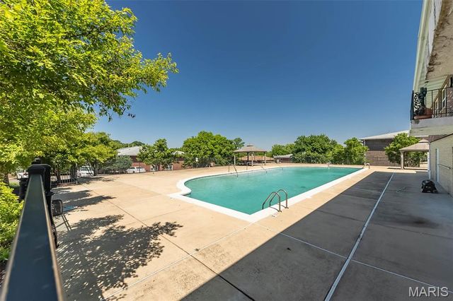 10315 Forest Brook Lane A, St Louis, MO 63146