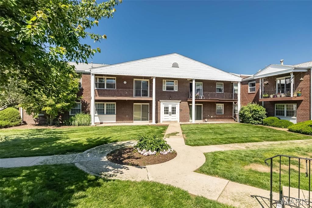 10315 Forest Brook Lane A, St Louis, MO 63146