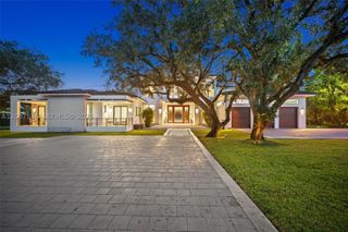 8920 SW 96th St, Miami, FL 33176