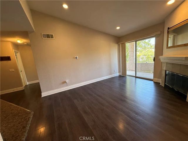 2400 Del Mar Way 201, Corona, CA 92882