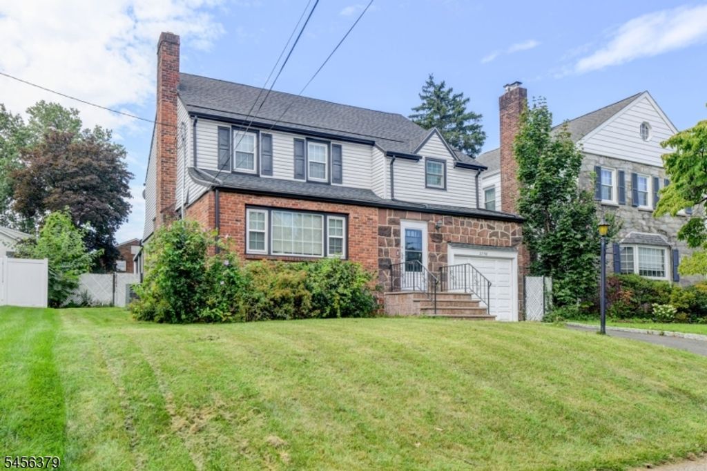 2758 Larchmont Rd, Union Twp., NJ 07083 — exterior