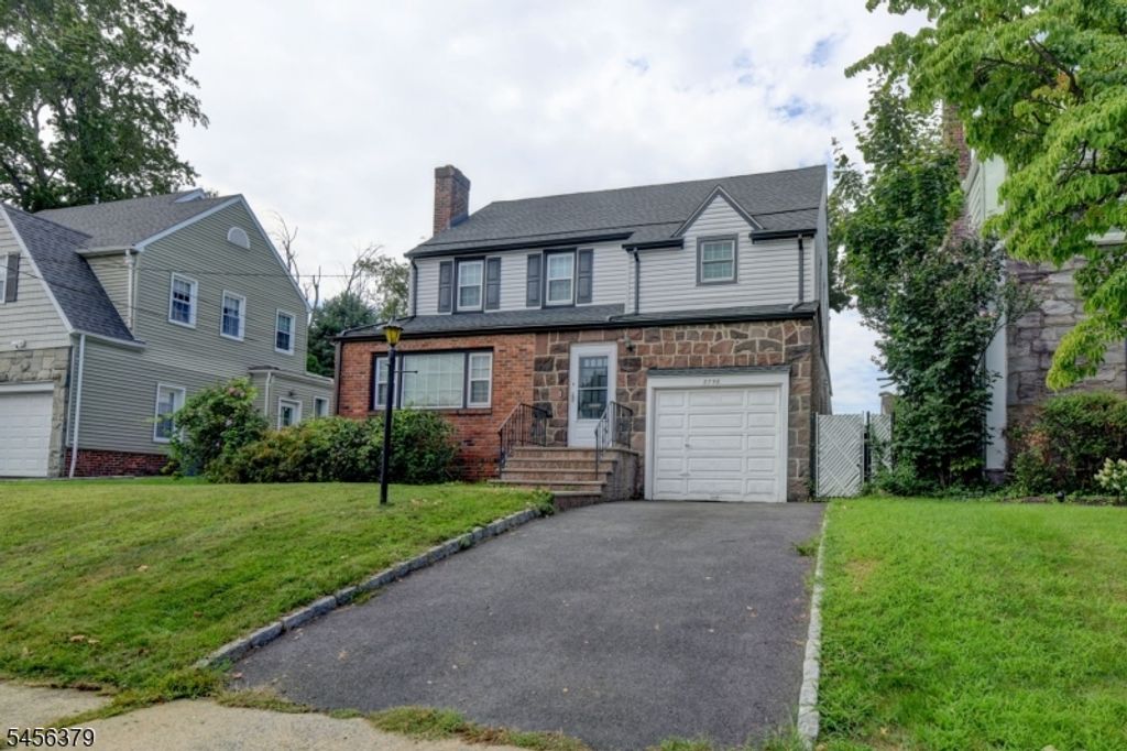 2758 Larchmont Rd, Union Twp., NJ 07083 — photo 3