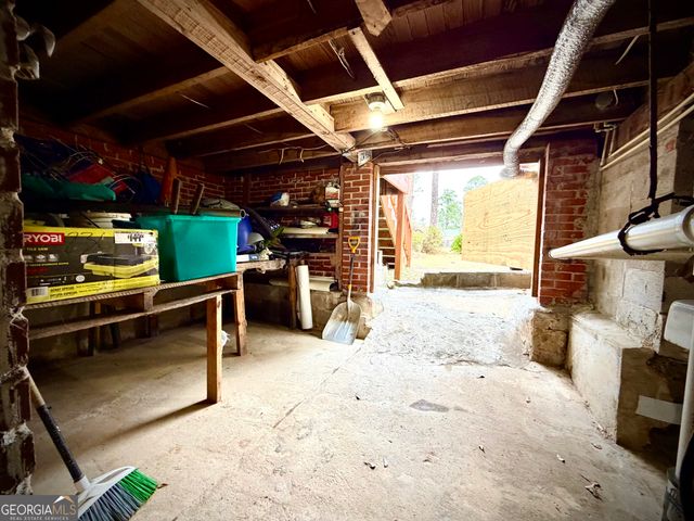 143 Arden Drive, Swainsboro, GA 30401