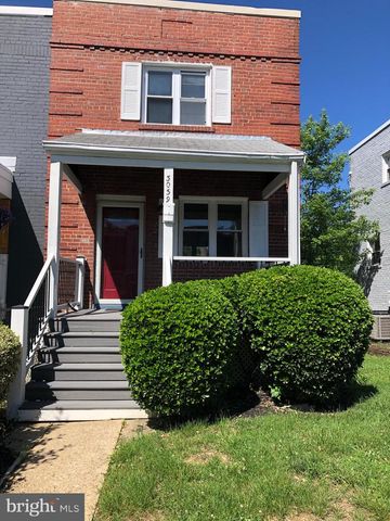 3039 MANNING, Alexandria, VA 22305