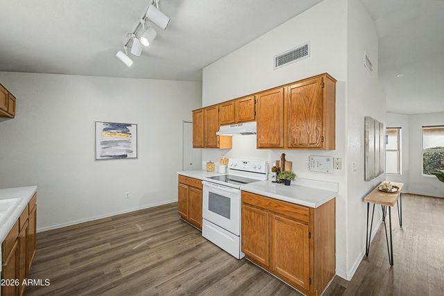 1111 W KINGBIRD Drive, Chandler, AZ 85286