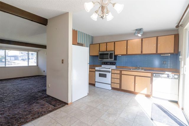 308 225th Street SW, Bothell, WA 98021