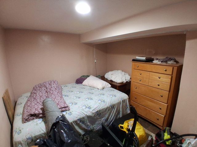 1131 Grenada Place, Bronx, NY 10466