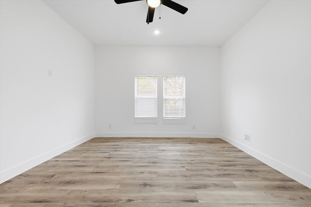 901 Elsbeth Street, Dallas, TX 75208