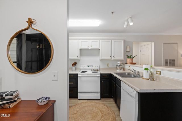 2950 Trailwood Pines Lane 104, Raleigh, NC 27603