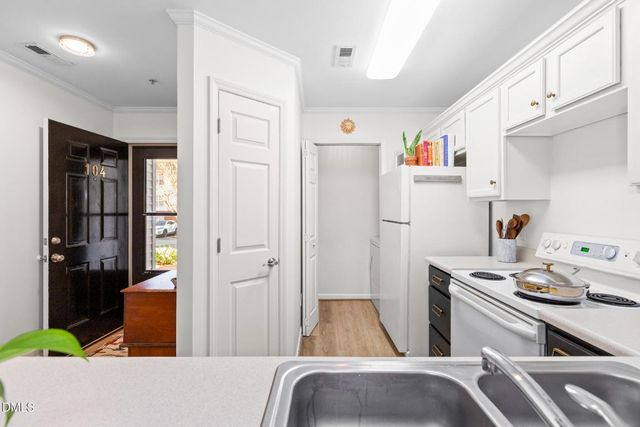 2950 Trailwood Pines Lane 104, Raleigh, NC 27603