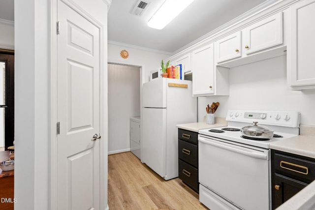 2950 Trailwood Pines Lane 104, Raleigh, NC 27603