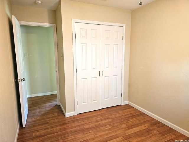 9406 Sugarloaf, San Antonio, TX 78245