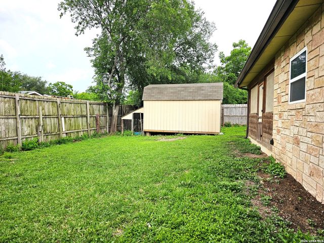 9406 Sugarloaf, San Antonio, TX 78245