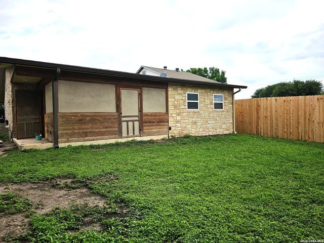 9406 Sugarloaf, San Antonio, TX 78245