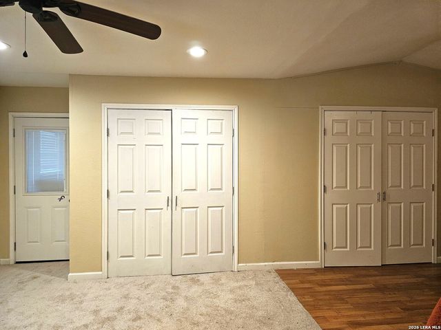 9406 Sugarloaf, San Antonio, TX 78245