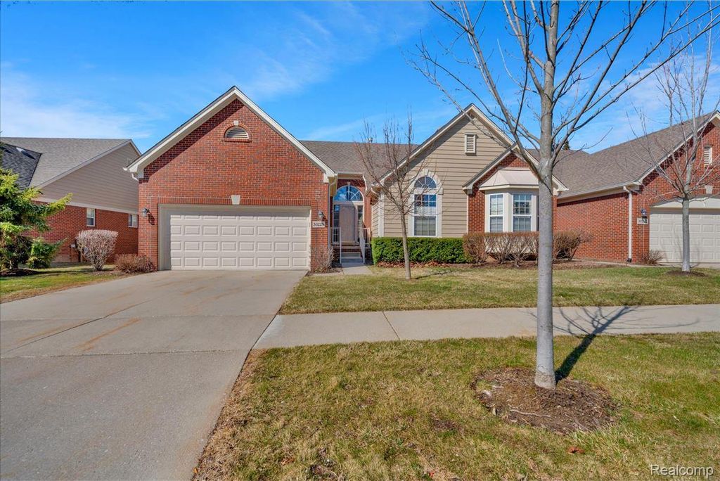 30229 Viewcrest Drive, Novi, MI 48377