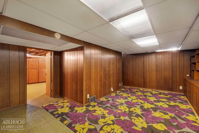 1050 Woodbridge Street, Saint Clair Shores, MI 48080