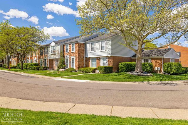 1050 Woodbridge Street, Saint Clair Shores, MI 48080