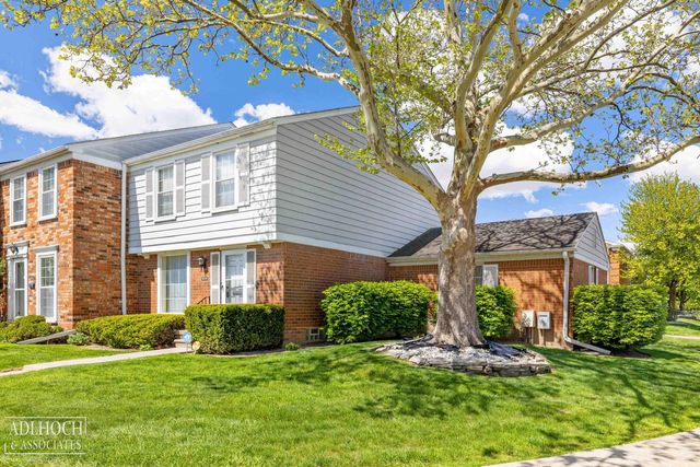 1050 Woodbridge Street, Saint Clair Shores, MI 48080