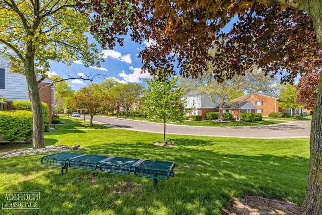 1050 Woodbridge Street, Saint Clair Shores, MI 48080