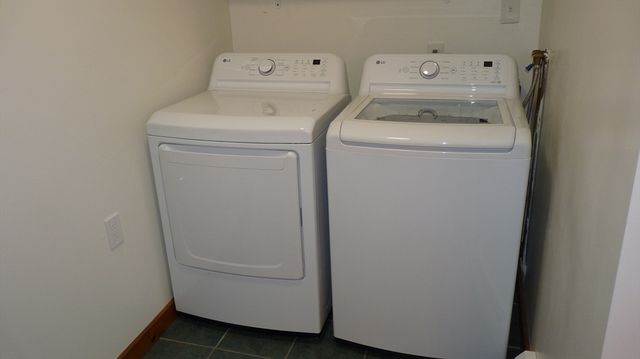 52 Valley Road, Southampton, MA 01075