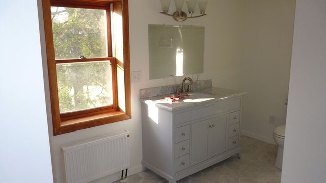 52 Valley Road, Southampton, MA 01075