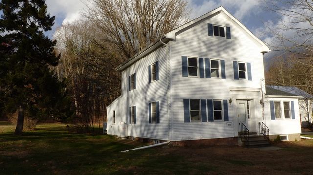 52 Valley Road, Southampton, MA 01075