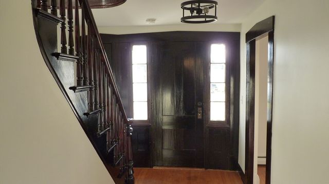 52 Valley Road, Southampton, MA 01075