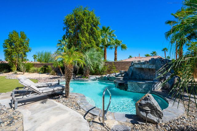 81207 Santa Rosa Court, La Quinta, CA 92253