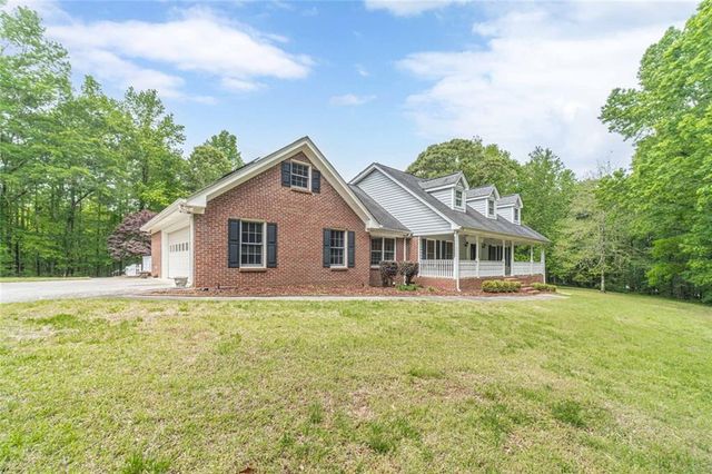 2291 Rabbit Farm Circle, Loganville, GA 30052