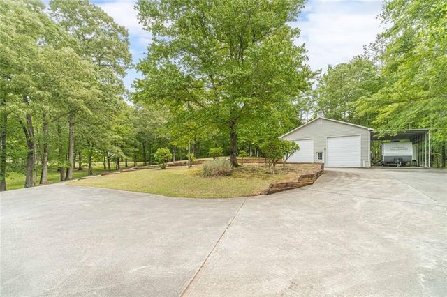 2291 Rabbit Farm Circle, Loganville, GA 30052