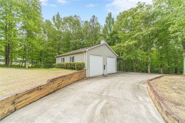 2291 Rabbit Farm Circle, Loganville, GA 30052