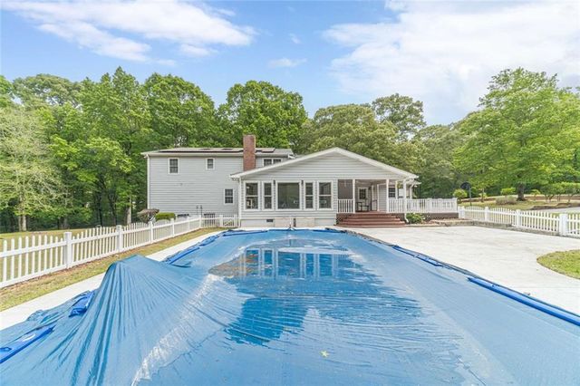 2291 Rabbit Farm Circle, Loganville, GA 30052