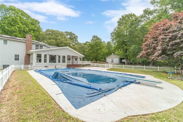 2291 Rabbit Farm Circle, Loganville, GA 30052