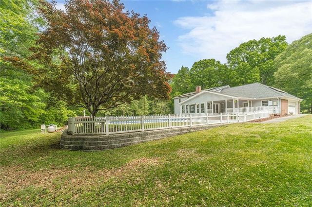 2291 Rabbit Farm Circle, Loganville, GA 30052