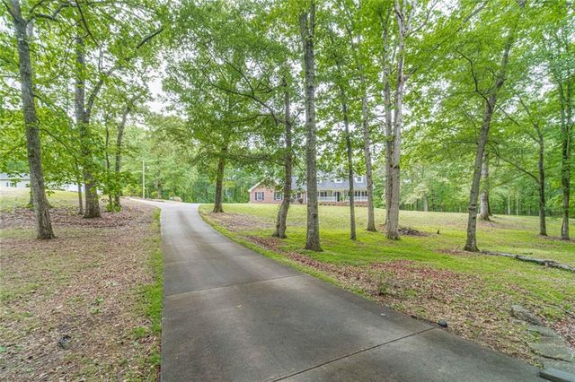 2291 Rabbit Farm Circle, Loganville, GA 30052