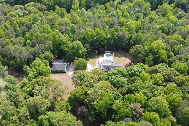 2291 Rabbit Farm Circle, Loganville, GA 30052