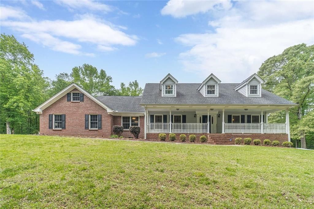 2291 Rabbit Farm Circle, Loganville, GA 30052