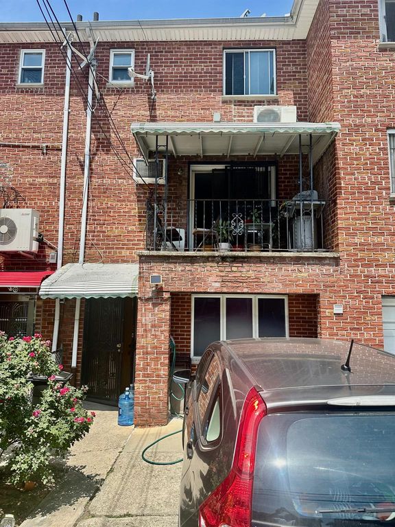 153-15 79th Avenue, Flushing, NY 11367