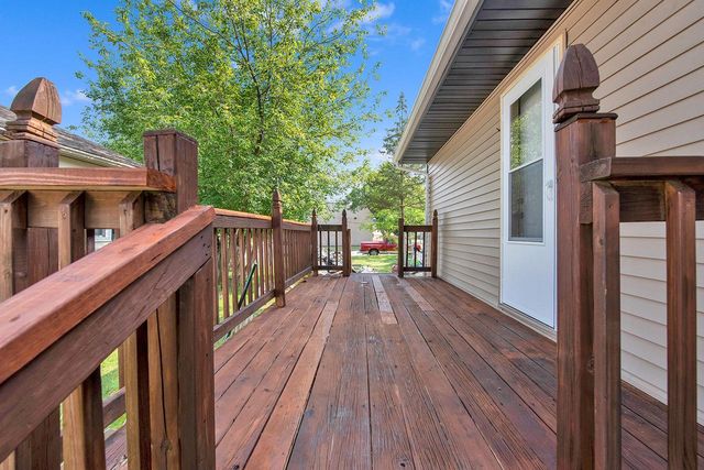 8208 W Keefe AVENUE, Milwaukee, WI 53222