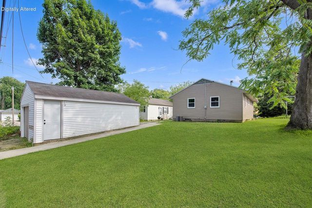 8208 W Keefe AVENUE, Milwaukee, WI 53222